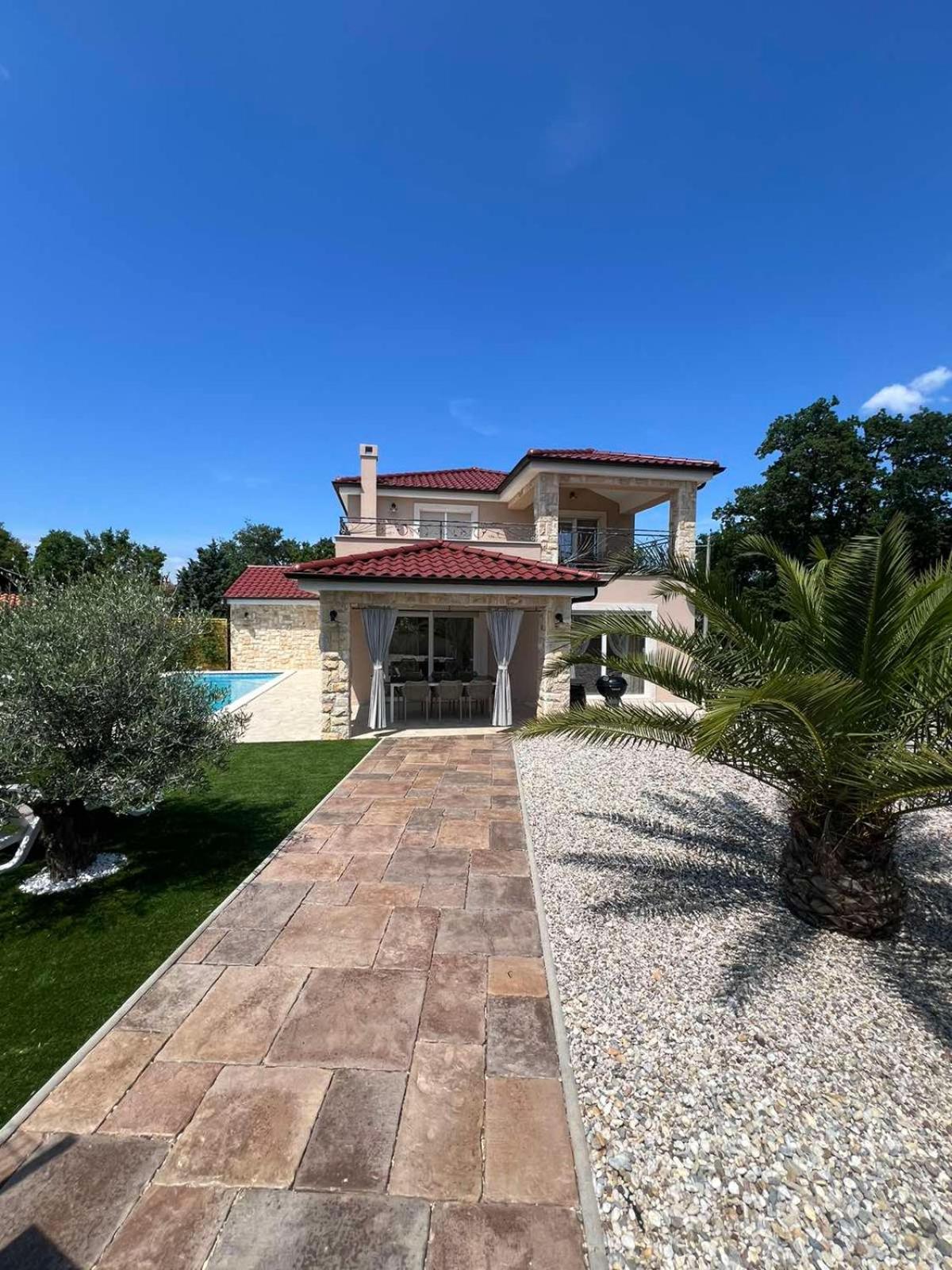 Villa Lukas&Ana S Bazenom,Djecjim Igralistem Pinezici  Room photo