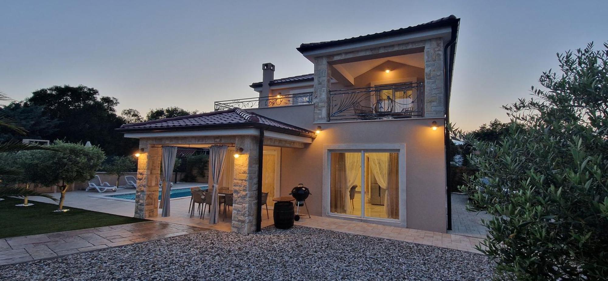 Villa Lukas&Ana S Bazenom,Djecjim Igralistem Pinezici  Exterior photo